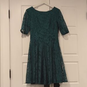 Danny & Nicole Elegant Green Lace Midi Dress